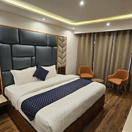 The Central Vista - Simla Royale Near Mall Road Free Pickup From Railway Station Simla Shimla Eksteriør bilde