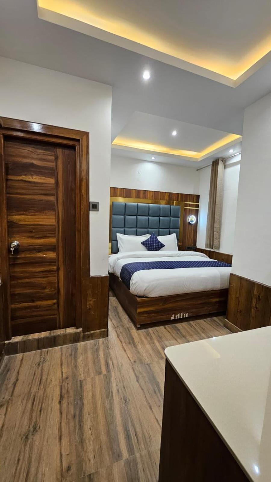 Mountain Zest- Simla Royale Near Mall Road Free Pickup From Railway Station Simla Eksteriør bilde