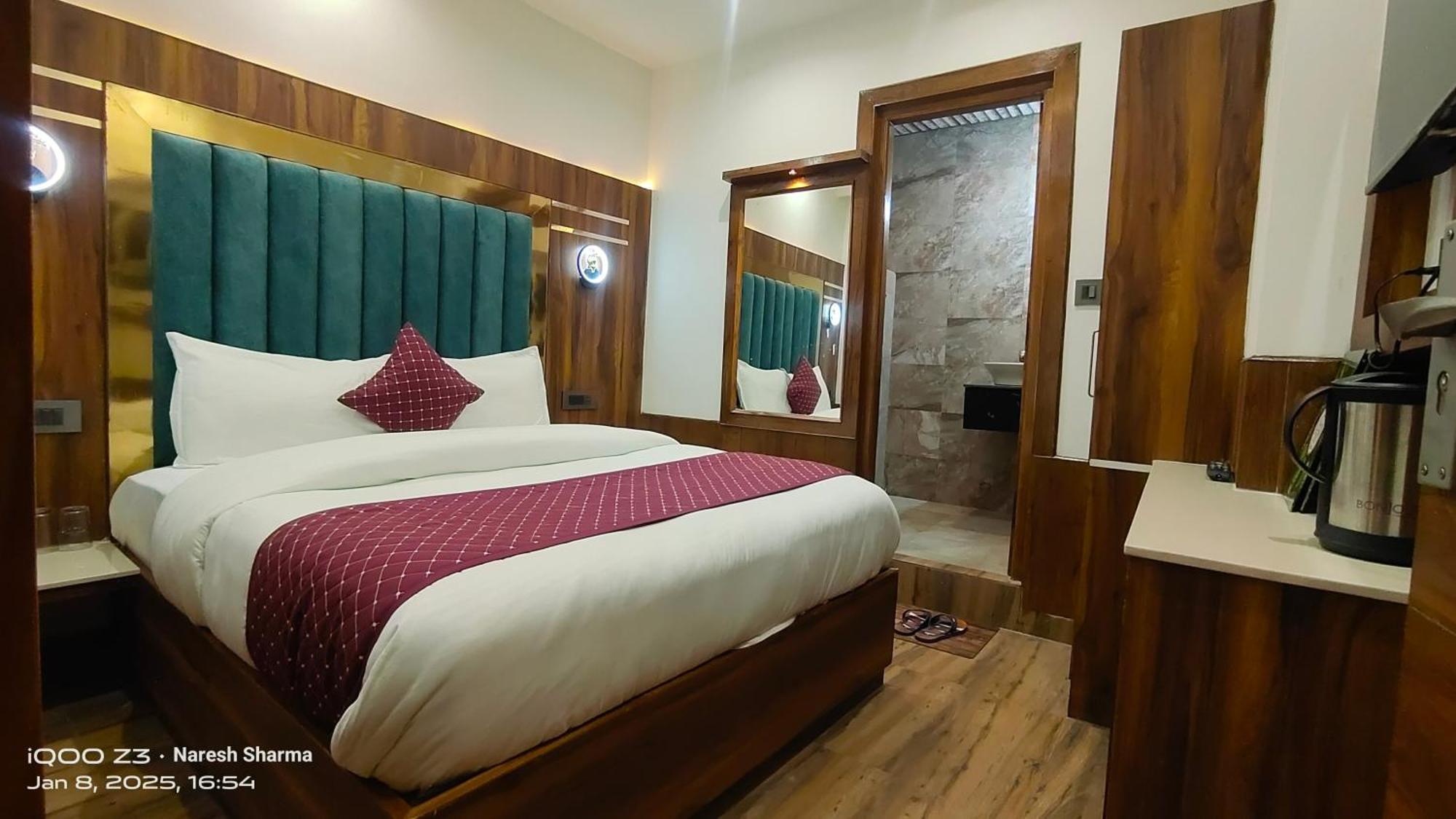 Mountain Zest- Simla Royale Near Mall Road Free Pickup From Railway Station Simla Eksteriør bilde