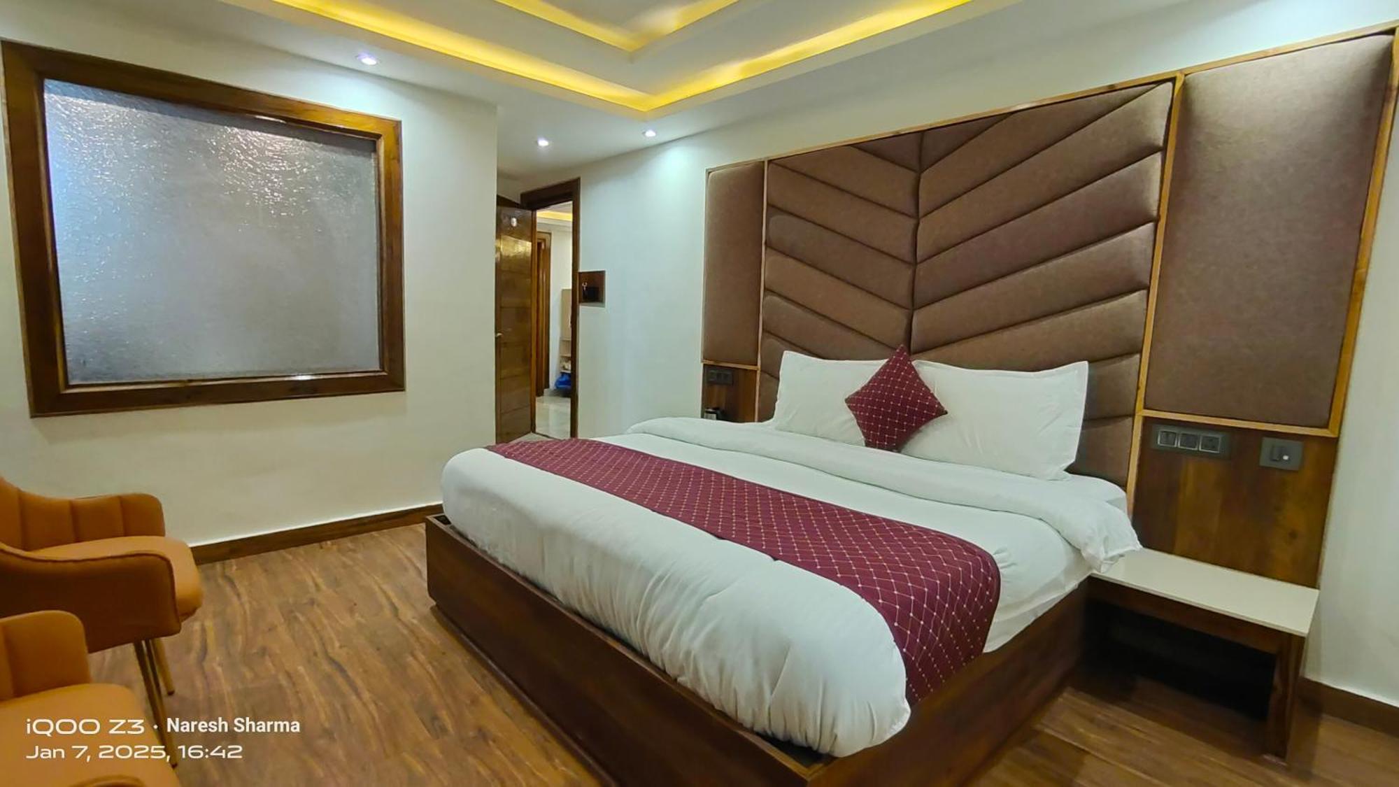 Mountain Zest- Simla Royale Near Mall Road Free Pickup From Railway Station Simla Eksteriør bilde